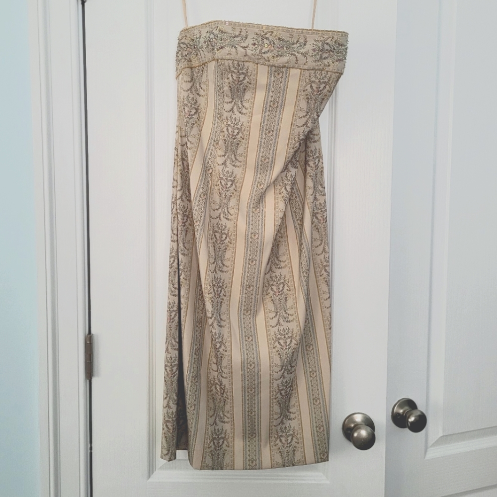 Kay Unger strapless dress